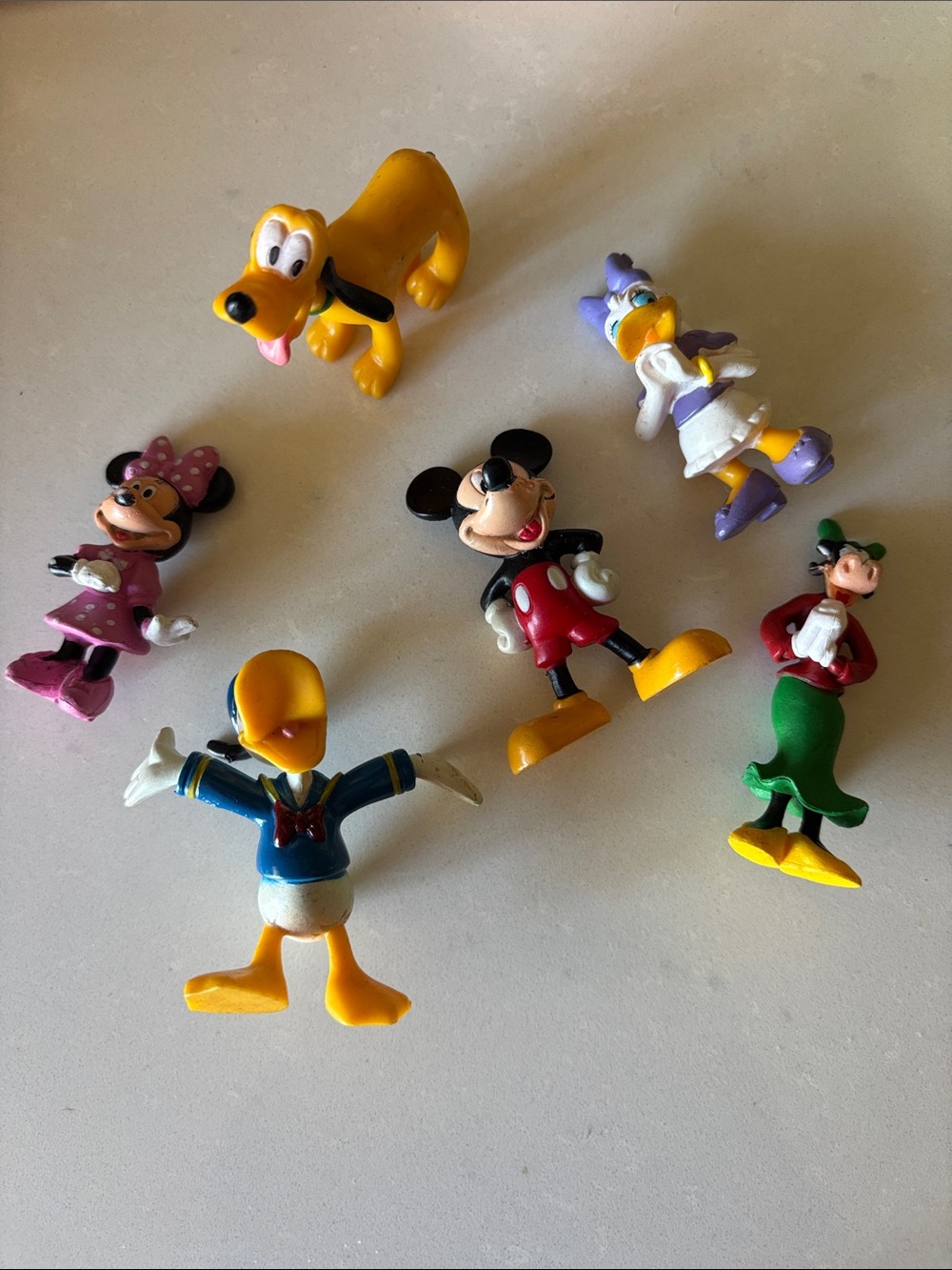 ❤️… Vintage Disney Mini Figurine Set - Yellow, Red, Purple, Pink, Blue, Green